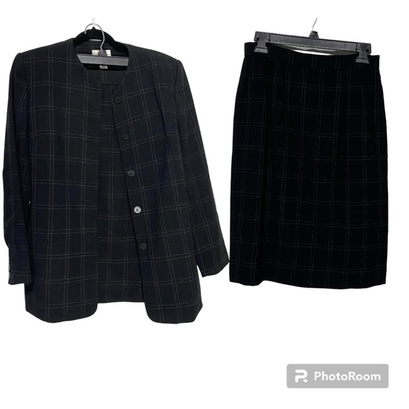 Talbots women’s suit 4 - Picture 1 of 15
